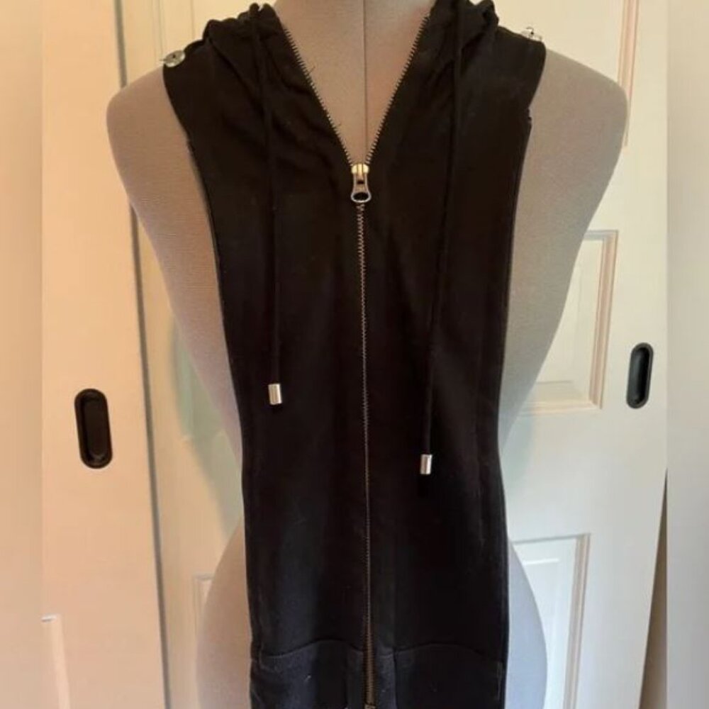 Veronica Beard black hoody Dickey for scuba jacket